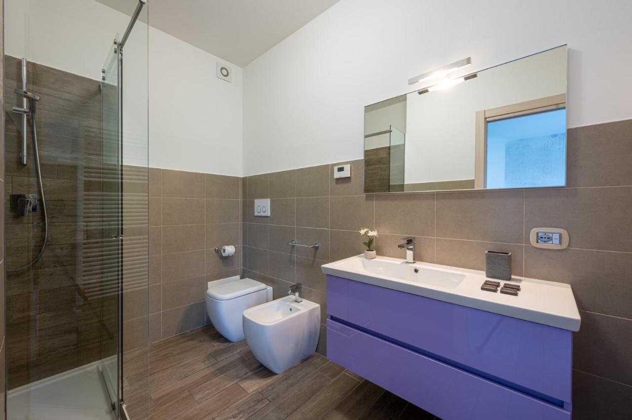 Villa Costanza- Private Heated Pool, Steam Room & Sauna - Bellagio Village Residence Oliveto Lario Exterior photo