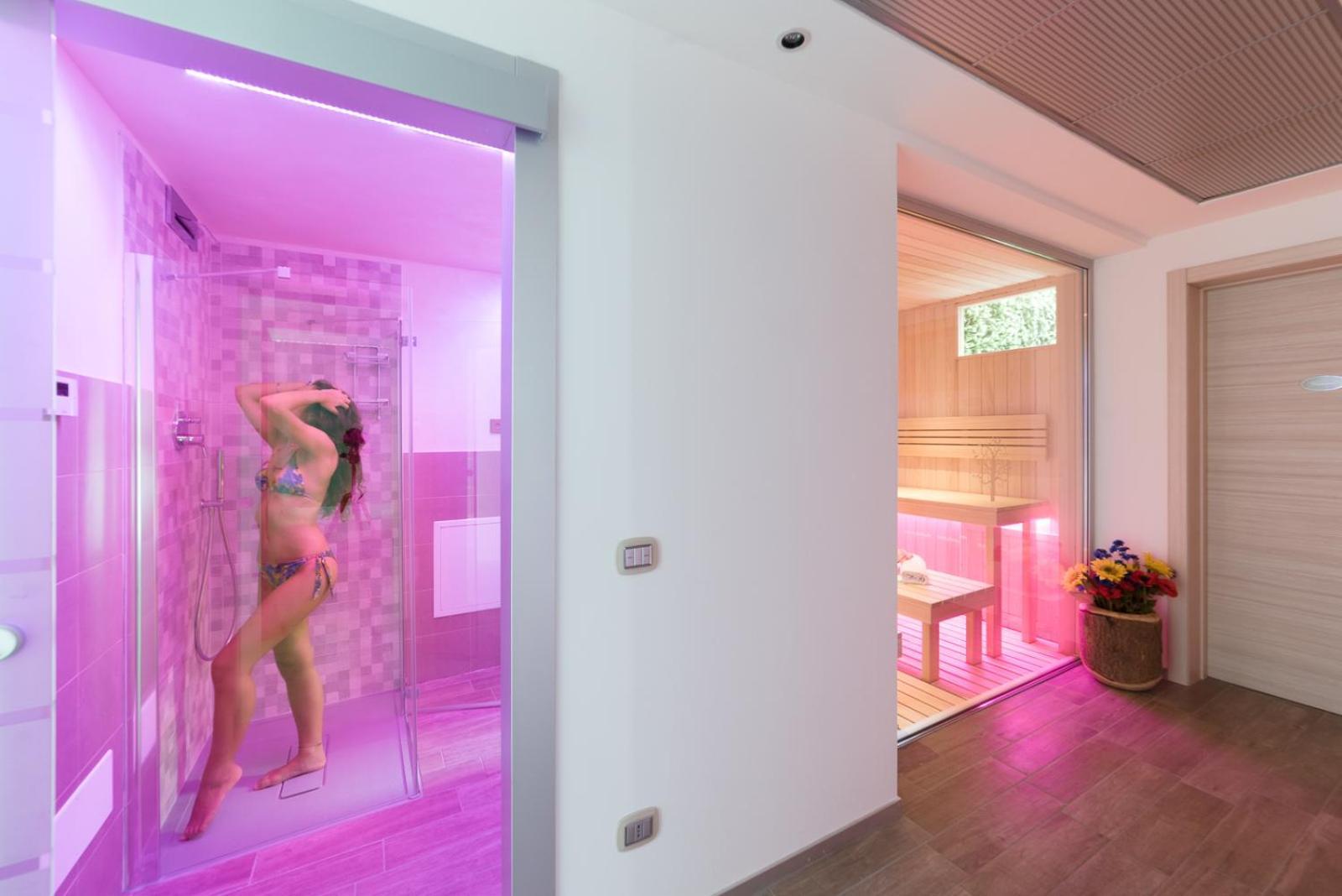 Villa Costanza- Private Heated Pool, Steam Room & Sauna - Bellagio Village Residence Oliveto Lario Exterior photo